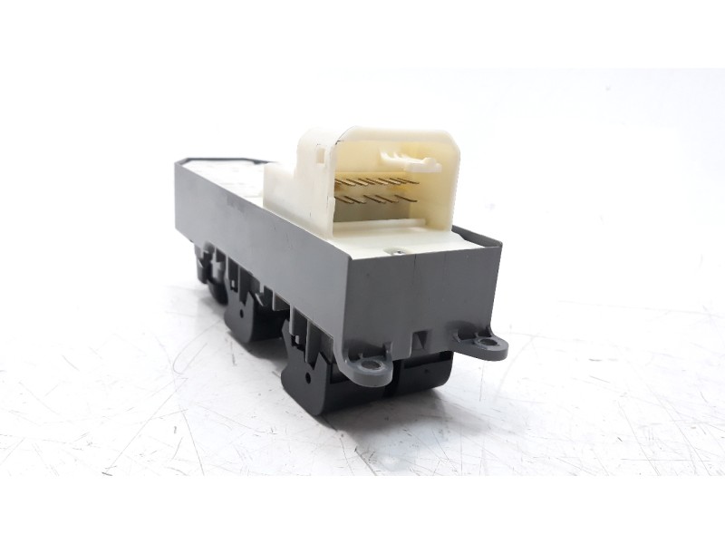 Recambio de mando elevalunas delantero izquierdo para toyota yaris referencia OEM IAM 8482002320  