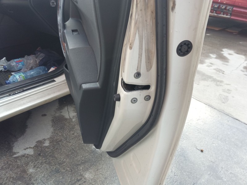 Recambio de cerradura puerta delantera derecha para toyota auris (_e18_) 1.8 hybrid (zwe186_) referencia OEM IAM   