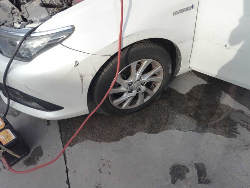 Recambio de mangueta delantera izquierda para toyota auris (_e18_) 1.8 hybrid (zwe186_) referencia OEM IAM   