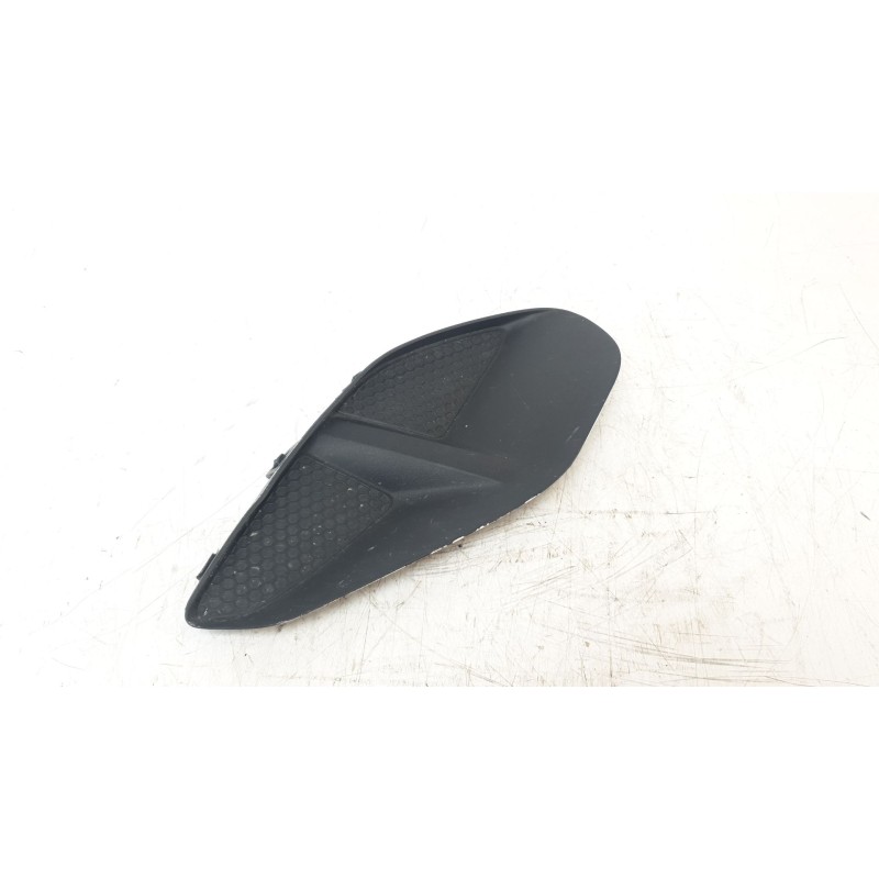 Recambio de rejilla paragolpes derecha para opel corsa f (p2jo) 1.2 (68) referencia OEM IAM 9829334480  