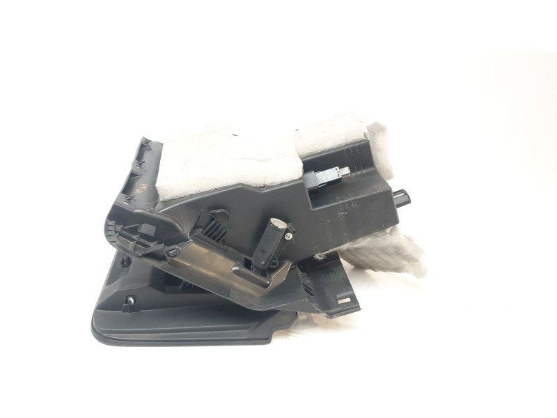 Recambio de guantera para nissan juke (f15) ultimate edition referencia OEM IAM 685101KP0A  