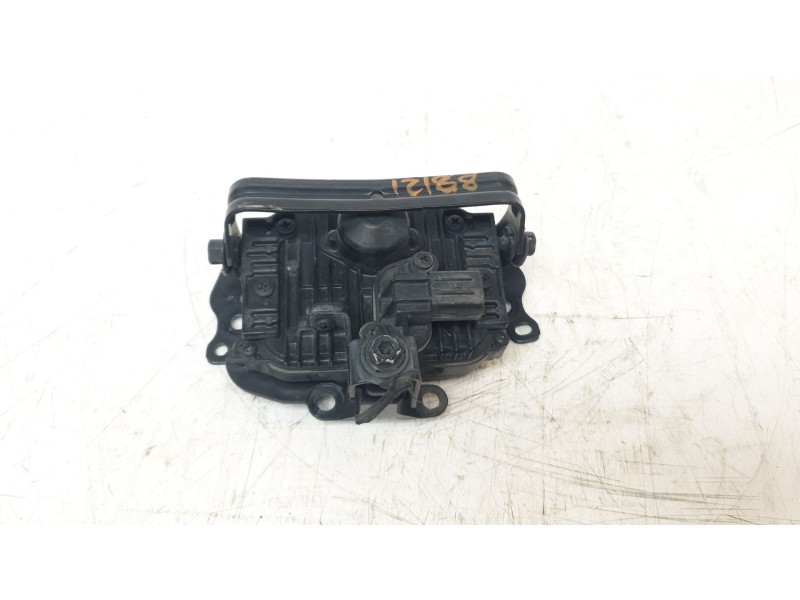 Recambio de modulo electronico para lexus is iii (_e3_) 300h (ave30_) referencia OEM IAM 8821048070  