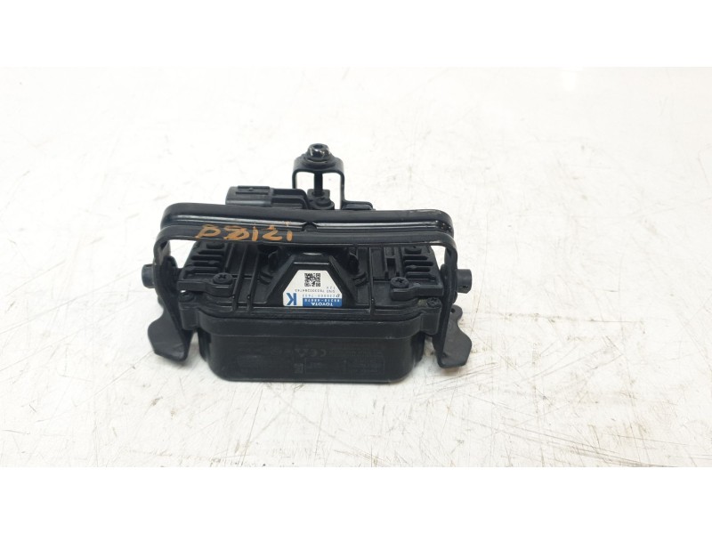 Recambio de modulo electronico para lexus is iii (_e3_) 300h (ave30_) referencia OEM IAM 8821048070  