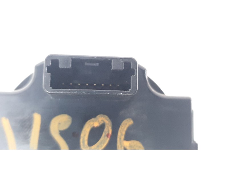 Recambio de pantalla multifuncion para lexus rc referencia OEM IAM 8391024091  