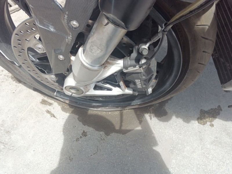 Recambio de pinza de freno delantera izquierda para bmw s s 1000 rr (2r99) referencia OEM IAM   