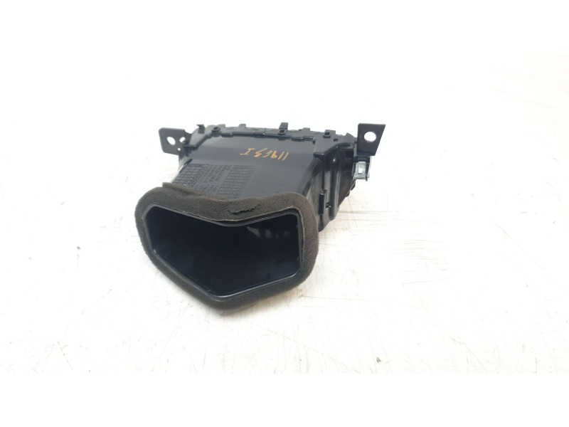 Recambio de aireador central izquierdo para nissan juke (f15) ultimate edition referencia OEM IAM 687511KE0A  