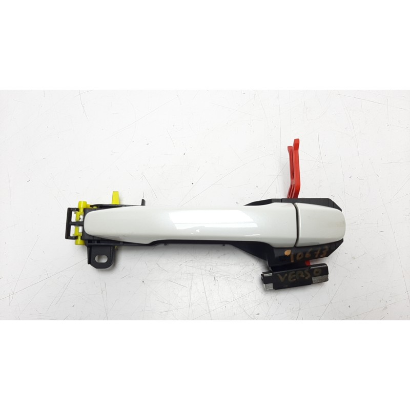 Recambio de maneta exterior trasera derecha para toyota verso 2.0 d-4d cat referencia OEM IAM 6921105918  