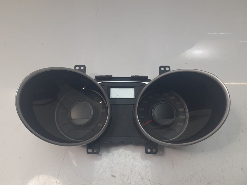 Recambio de cuadro instrumentos para hyundai ix35 1.7 crdi cat referencia OEM IAM 940062Y430  