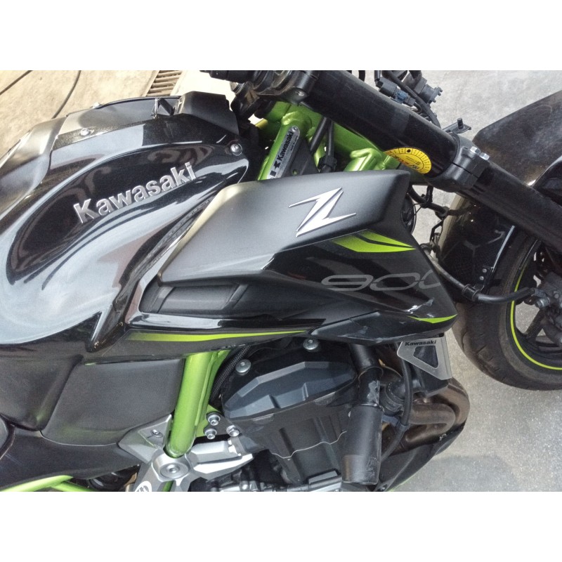 Recambio de carenado delantero derecho para kawasaki z (900cc - ) z 900 (zr900b, zr900d, zr900f) referencia OEM IAM   
