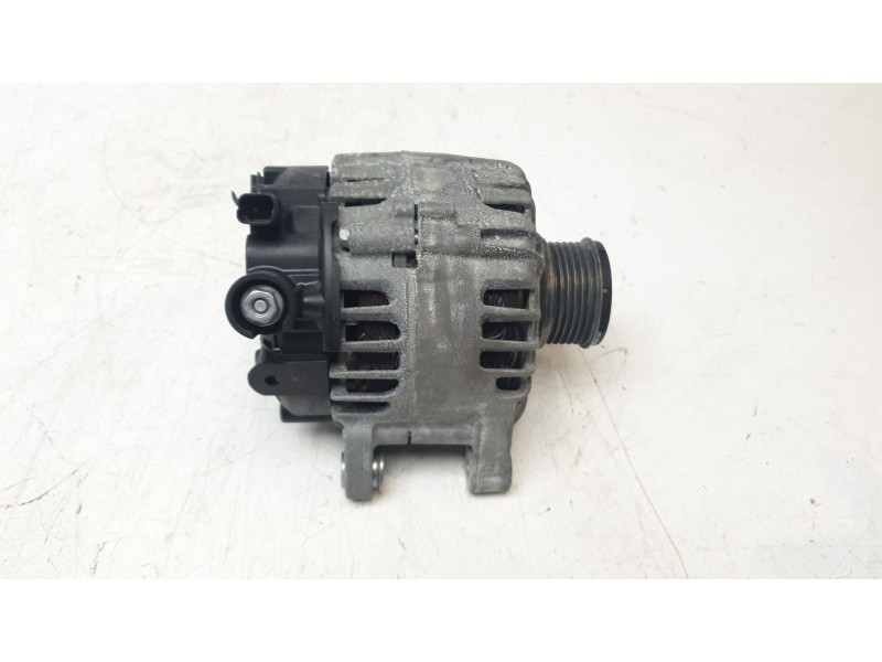 Recambio de alternador para citroën c3 feel pack referencia OEM IAM 9835689480  