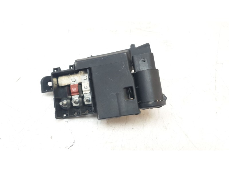 Recambio de caja reles / fusibles para audi a4 avant (8w5) básico referencia OEM IAM 8W0941823  