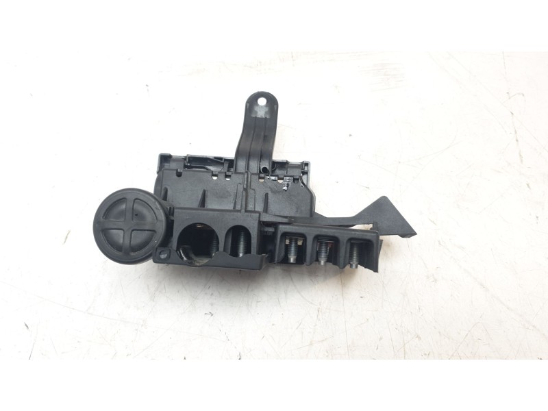 Recambio de caja reles / fusibles para audi a4 avant (8w5) básico referencia OEM IAM 8W0941823  