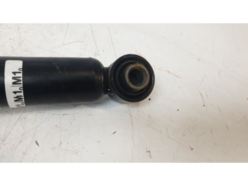 Recambio de amortiguador trasero izquierdo para toyota corolla (e21) hybrid style referencia OEM IAM 4853002M10  