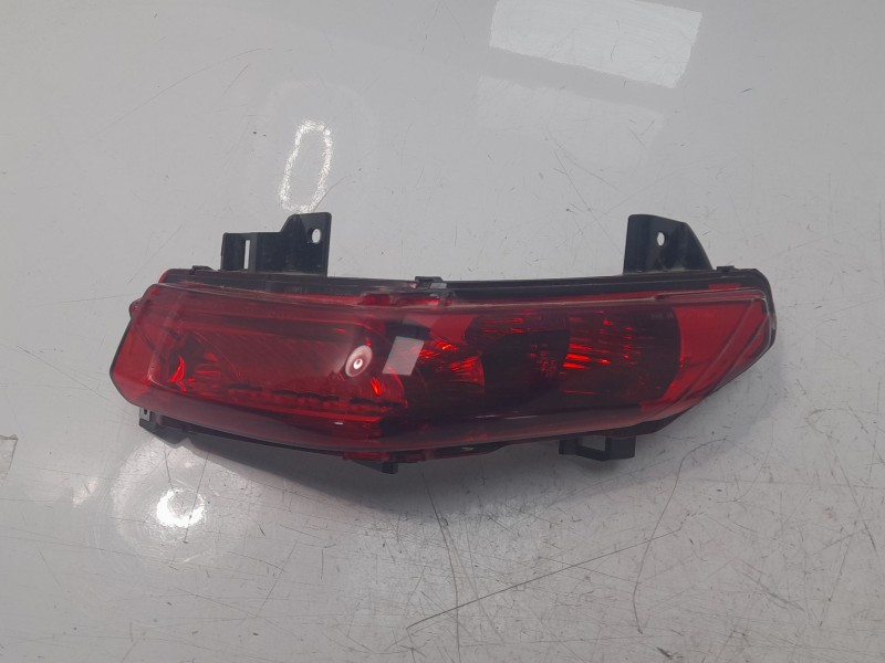 Recambio de piloto trasero izquierdo para piaggio (vespa) mp3 400 hpe referencia OEM IAM 320676DX  