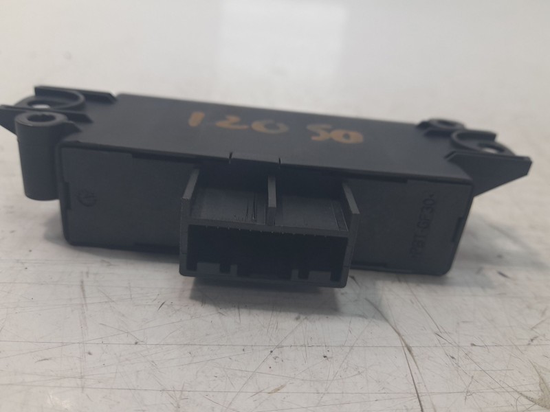 Recambio de modulo electronico para dacia duster iii eco-g 100 essential referencia OEM IAM 284L04153R  