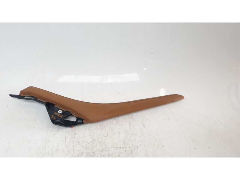Recambio de moldura para lexus rc referencia OEM IAM 5501224100  