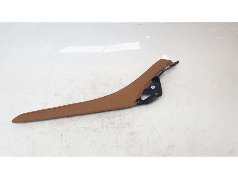 Recambio de moldura para lexus rc referencia OEM IAM 5501124130  