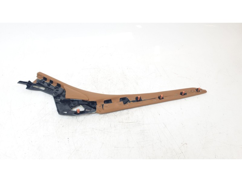 Recambio de moldura para lexus rc referencia OEM IAM 5501124130  