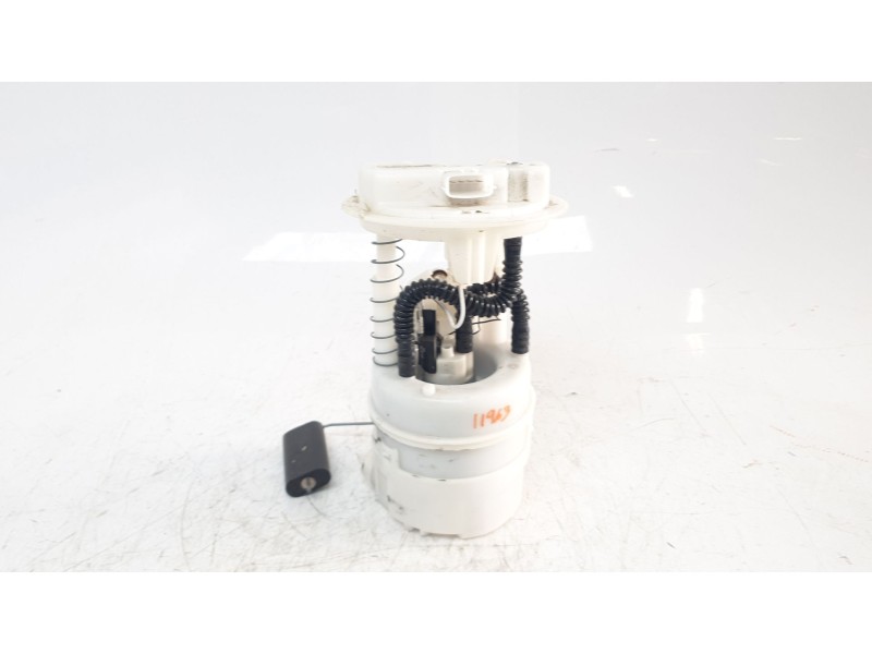 Recambio de bomba combustible para nissan juke (f15) ultimate edition referencia OEM IAM 100023477  
