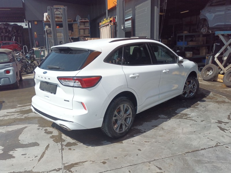 ford kuga iii (dfk) del año 2022