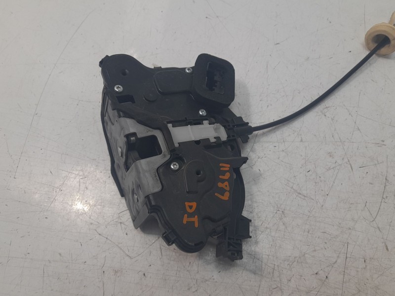 Recambio de cerradura puerta delantera izquierda para seat arona xcellence referencia OEM IAM 10B837015B  