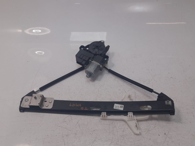 Recambio de elevalunas trasero derecho para seat arona xcellence referencia OEM IAM 6F0839462C  
