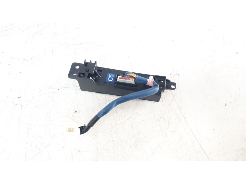 Recambio de modulo electronico para lexus rc referencia OEM IAM 76L796LHD  