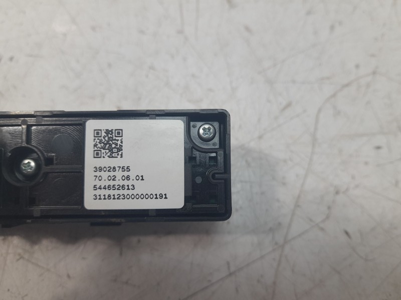 Recambio de mando multifuncion para opel astra k lim. 5türig dynamic referencia OEM IAM 39028755  