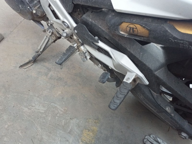 Recambio de estribo lateral para bmw f (801cc - ) f 900 r (4r90) referencia OEM IAM   