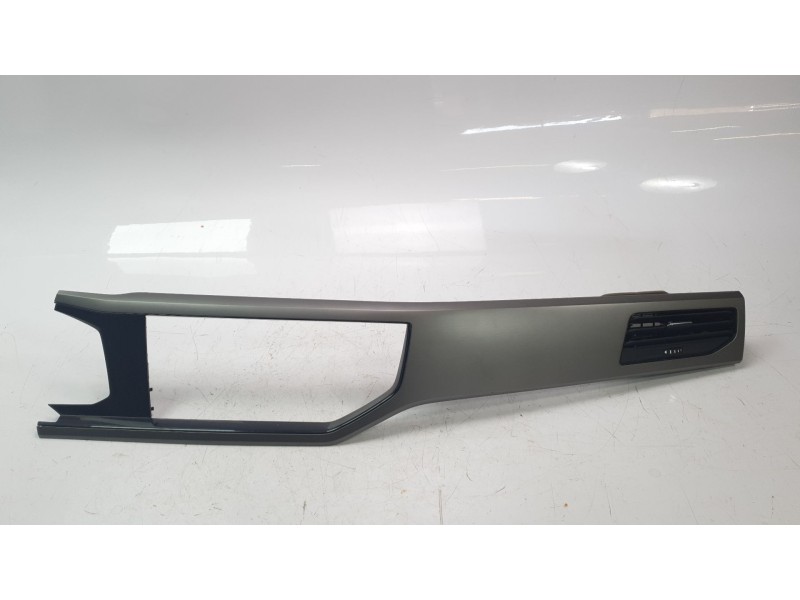 Recambio de aireador derecho para volkswagen polo advance referencia OEM IAM 2G1819704  