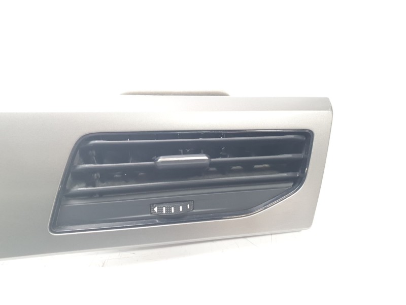 Recambio de aireador derecho para volkswagen polo advance referencia OEM IAM 2G1819704  