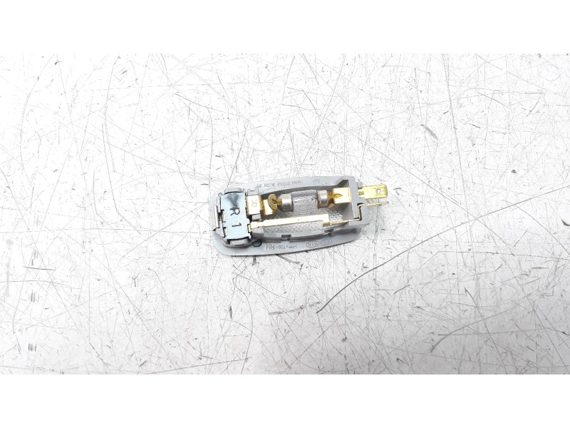 Recambio de luz interior para hyundai kona referencia OEM IAM 928923SXXX  