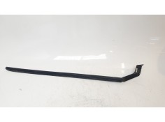 Recambio de moldura para kia niro referencia OEM IAM 86131AT100   2