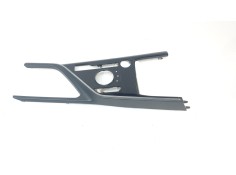 Recambio de moldura para kia niro referencia OEM IAM 84605AT000   2