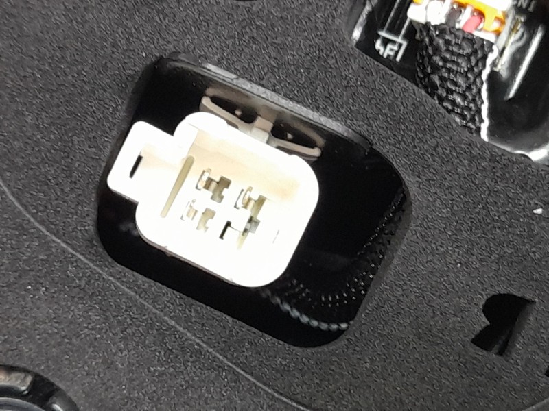 Recambio de piloto trasero izquierdo interior para toyota c-hr hybrid active referencia OEM IAM 81590F4021  