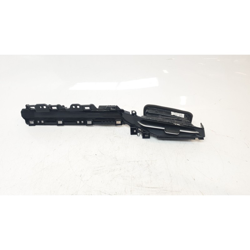 Recambio de aireador derecho para kia niro referencia OEM IAM 84760AT000SA1  