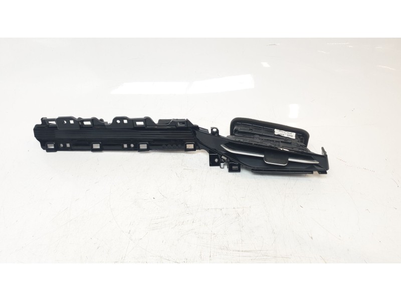 Recambio de aireador derecho para kia niro referencia OEM IAM 84760AT000SA1  