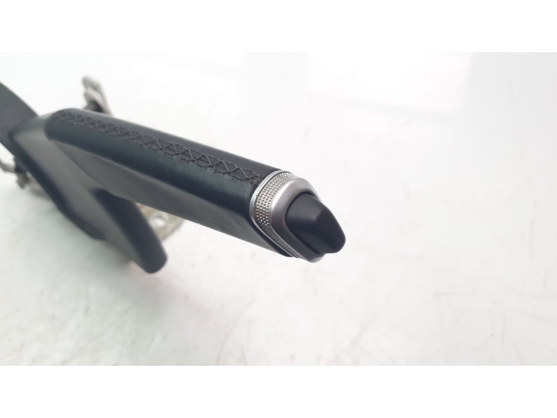 Recambio de palanca freno para renault clio v business edition referencia OEM IAM 360106140R  