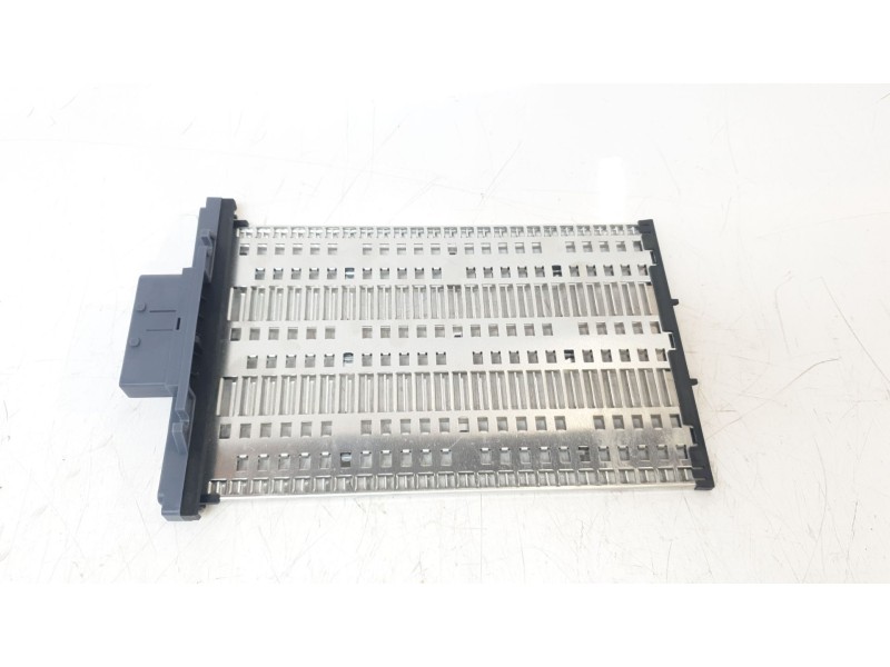Recambio de resistencia calefaccion para kia niro referencia OEM IAM H309330410  