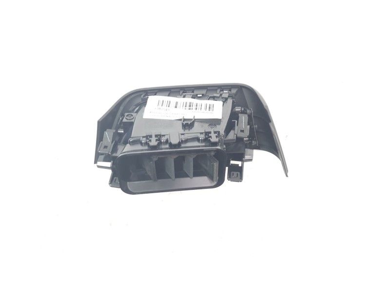 Recambio de aireador derecho para renault clio v business edition referencia OEM IAM 687608207R  