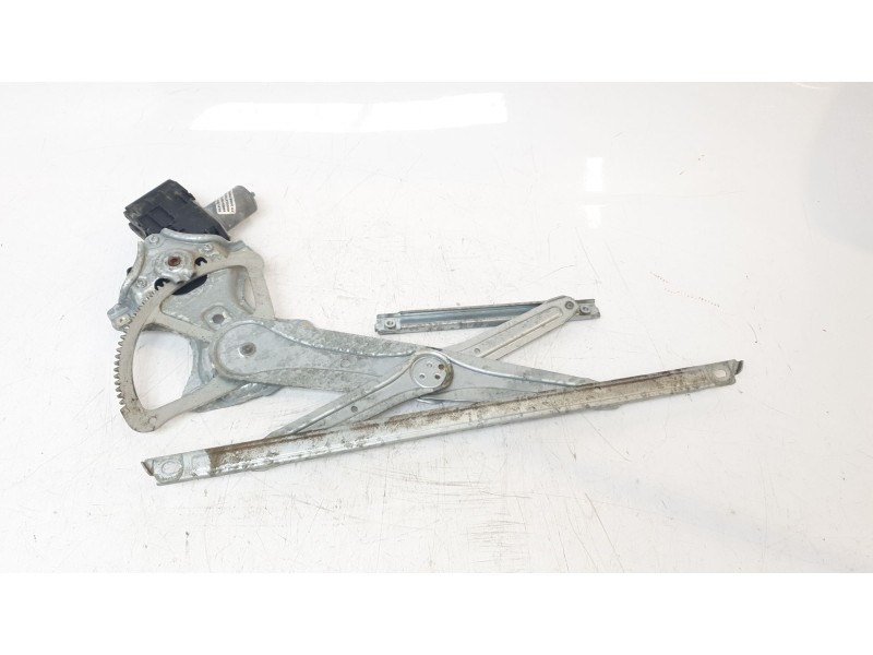 Recambio de elevalunas delantero izquierdo para toyota c-hr hybrid active referencia OEM IAM 69820F4010  