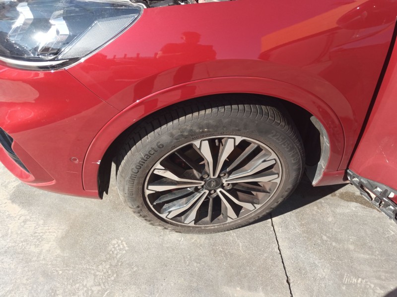 Recambio de aletin delantero izquierdo para ford kuga titanium referencia OEM IAM   