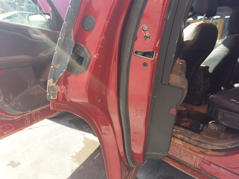 Recambio de cerradura puerta trasera izquierda para ford kuga titanium referencia OEM IAM   