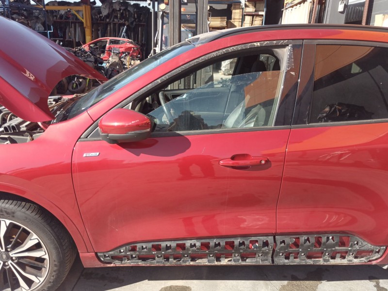 Recambio de puerta delantera izquierda para ford kuga titanium referencia OEM IAM   