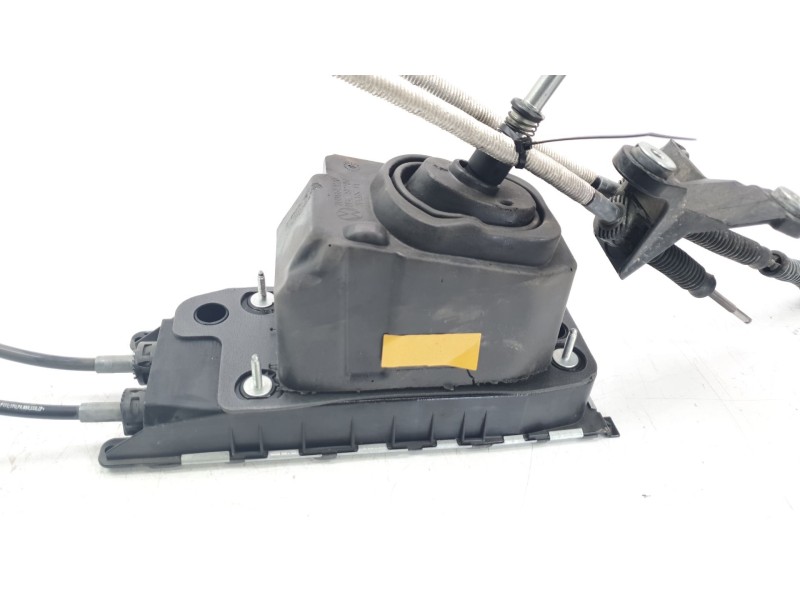 Recambio de palanca cambio para volkswagen polo advance referencia OEM IAM 5Q0741061  