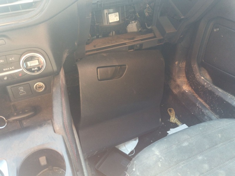 Recambio de guantera para ford kuga titanium referencia OEM IAM   