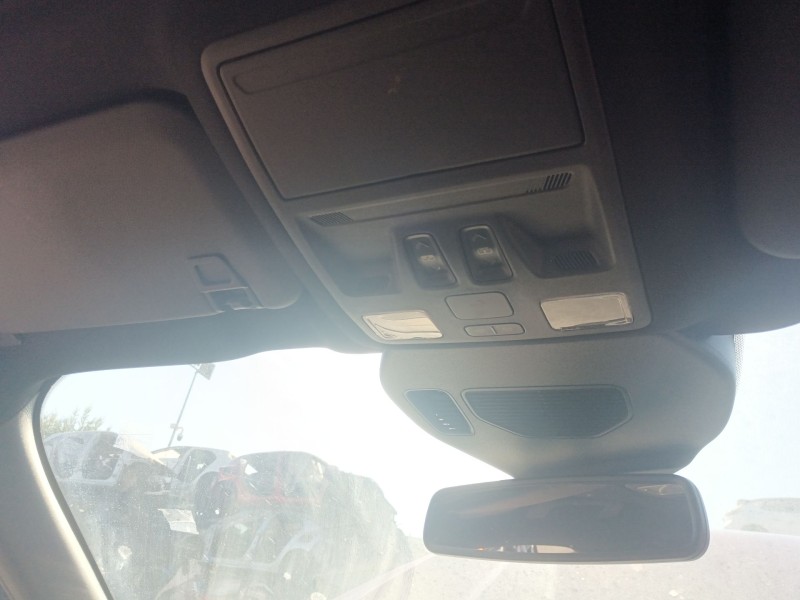 Recambio de luz interior para ford kuga titanium referencia OEM IAM   