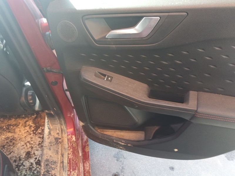 Recambio de mando elevalunas trasero derecho para ford kuga titanium referencia OEM IAM   