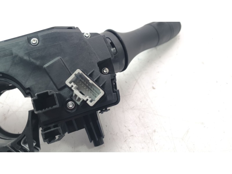 Recambio de mando multifuncion para renault captur ii techno referencia OEM IAM 255674797R  