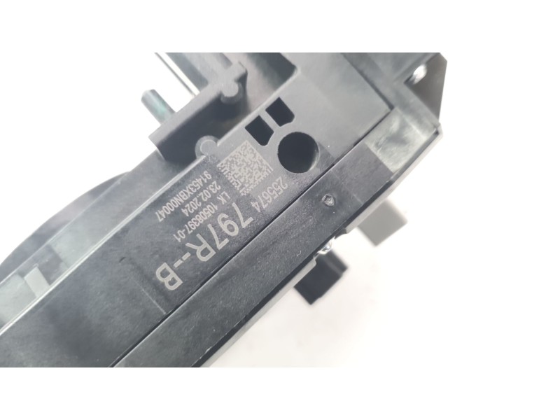 Recambio de mando multifuncion para renault captur ii techno referencia OEM IAM 255674797R  